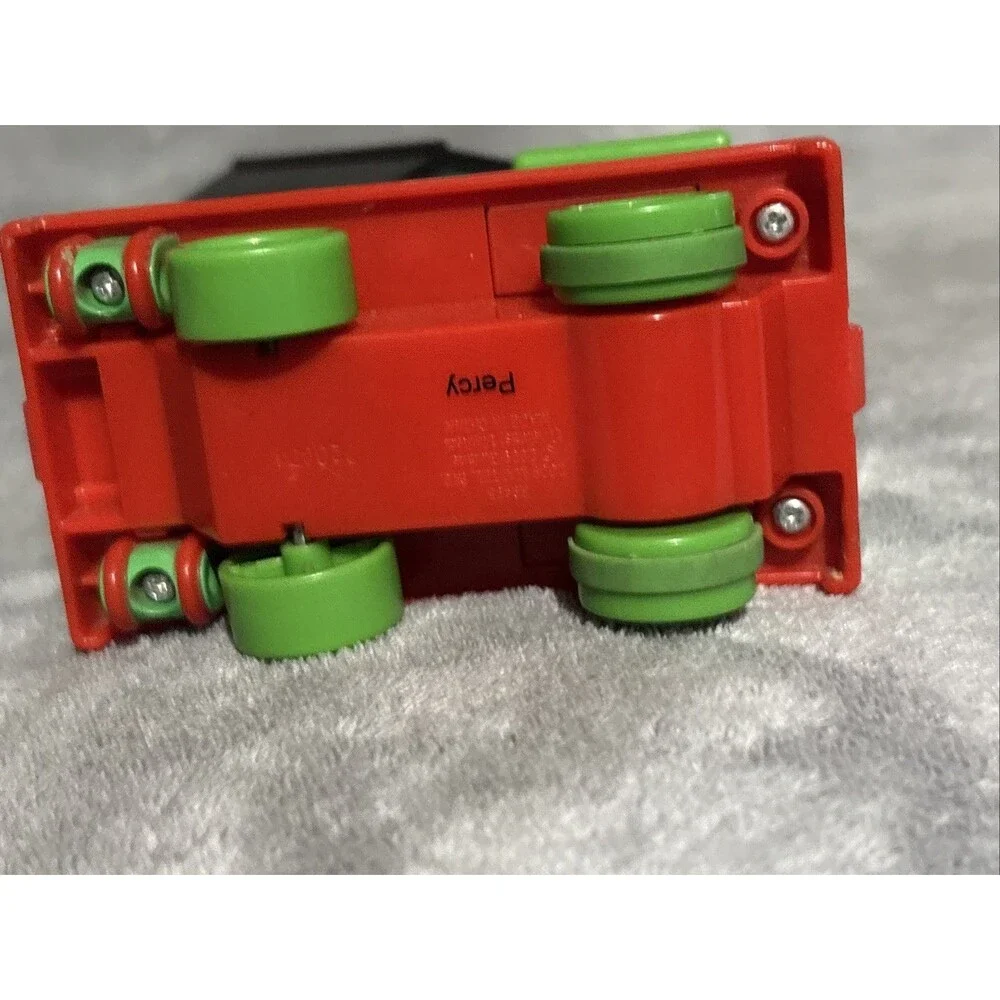 Thomas & Friends PERCY 2009 Trackmaster Train Engine Motorized Mattel And Cart